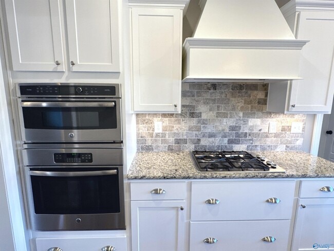 Building Photo - 4260 Sullivan St