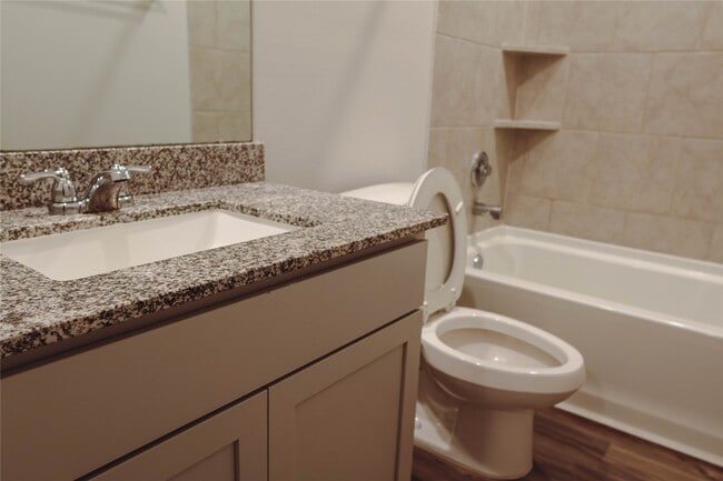 Building Photo - 26202 Emory Holw Dr