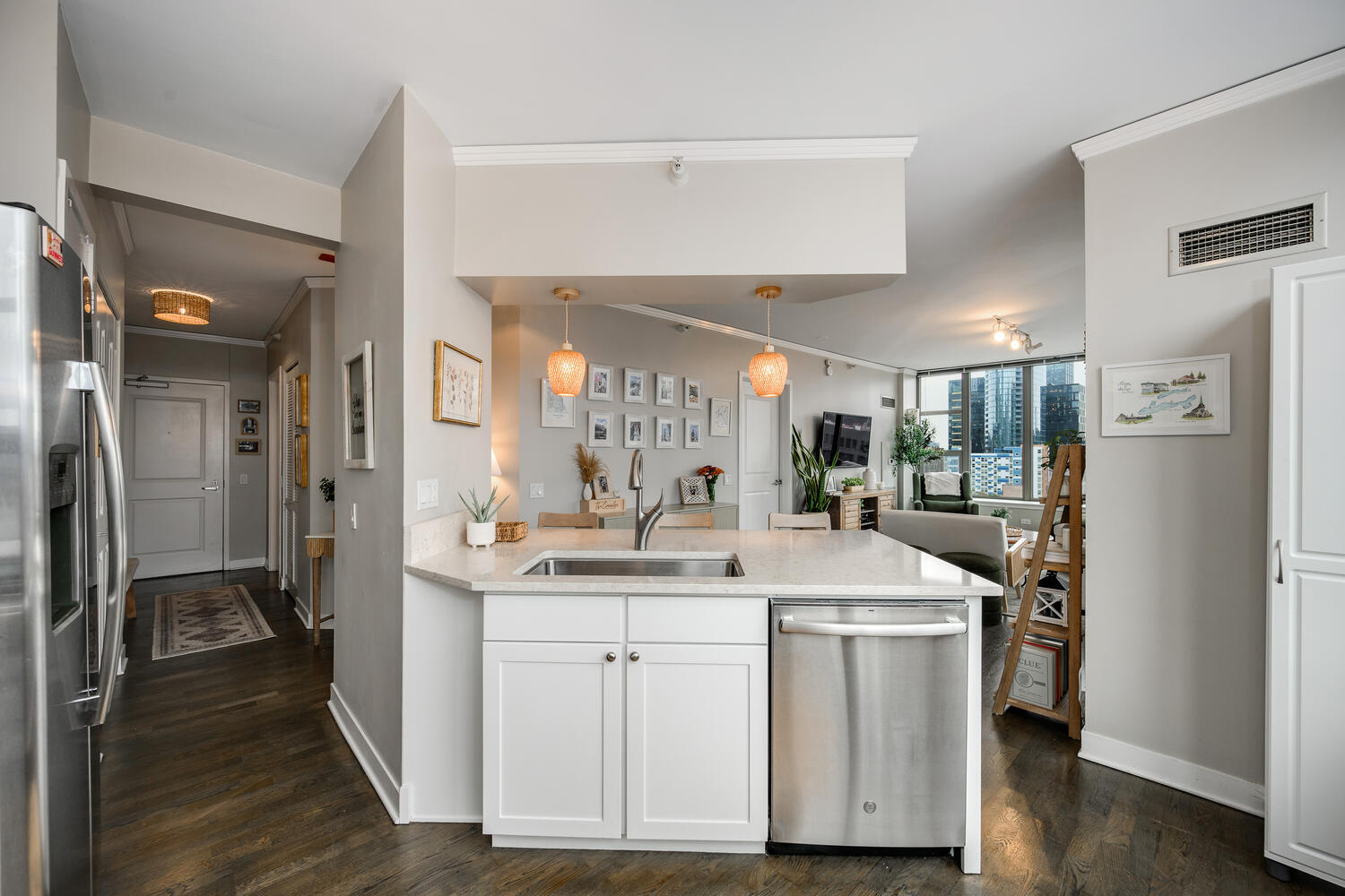 Building Photo - 200 N Jefferson St