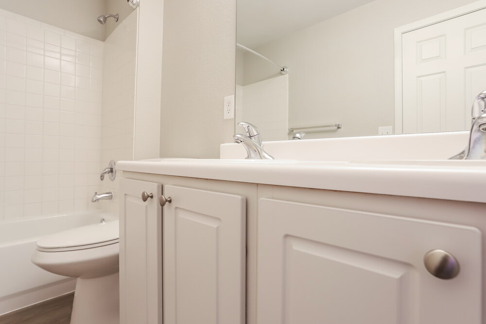 Building Photo - 17001 E Wyoming Dr