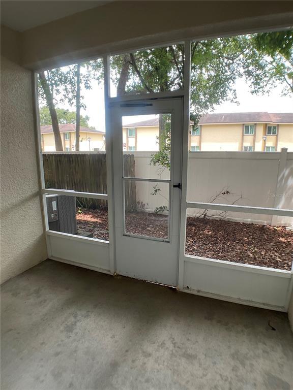 Building Photo - 4052 Alan Dr
