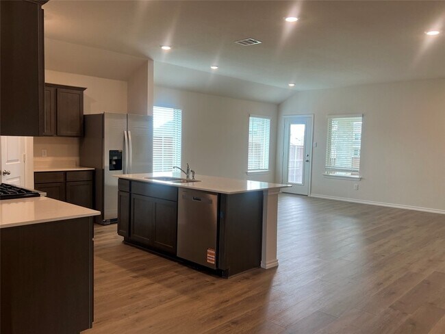 Building Photo - 4100 Malachite Dr