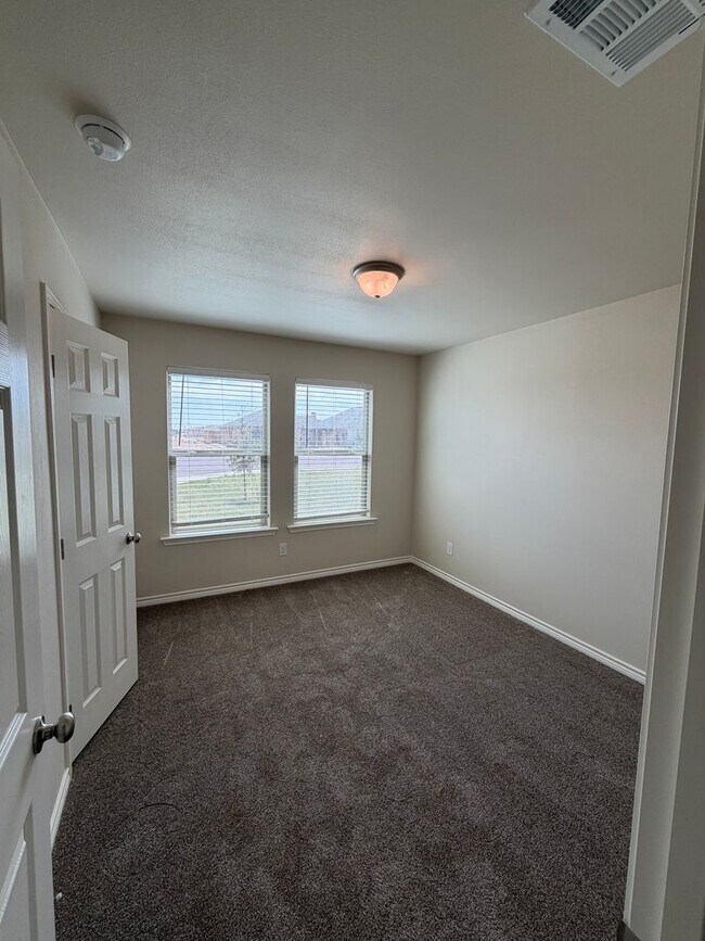 Building Photo - HALF OFF the 1st month with 15 month lease!!!– Move-In Ready with Appliances Included
