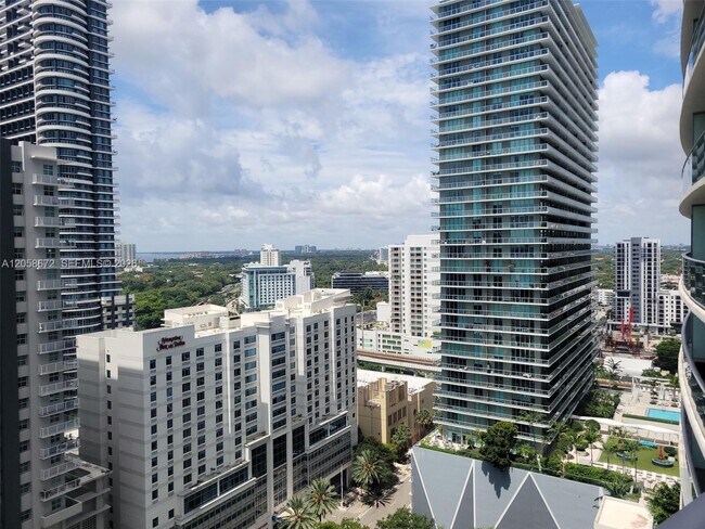 Building Photo - 1100 S Miami Ave