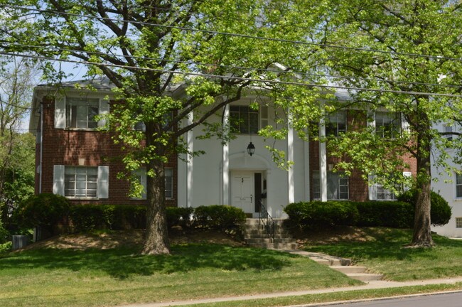 Primary Photo - 3434 Linwood Ave