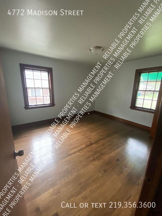 Building Photo - 4772 Madison St