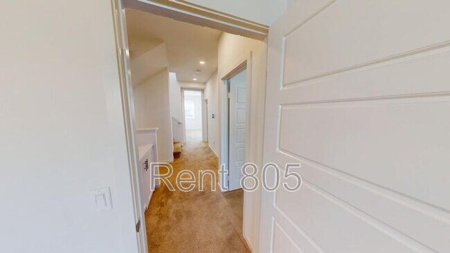 Building Photo - 561 Winchester Dr