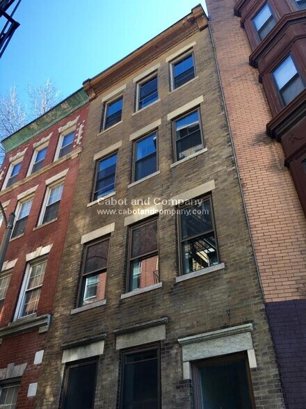 Building Photo - 18 Stillman St
