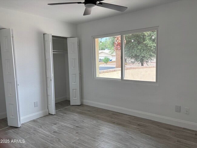Building Photo - 4410 S Rita Ln