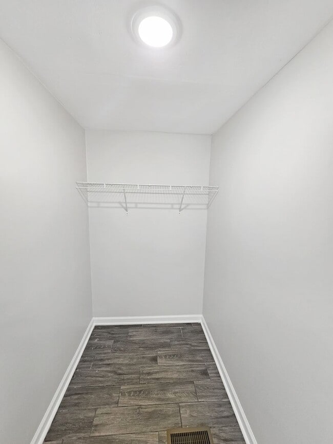 Building Photo - COMPLETELY RENOVATED 4 Bedroom/2 Bath Harvest/Monrovia Area