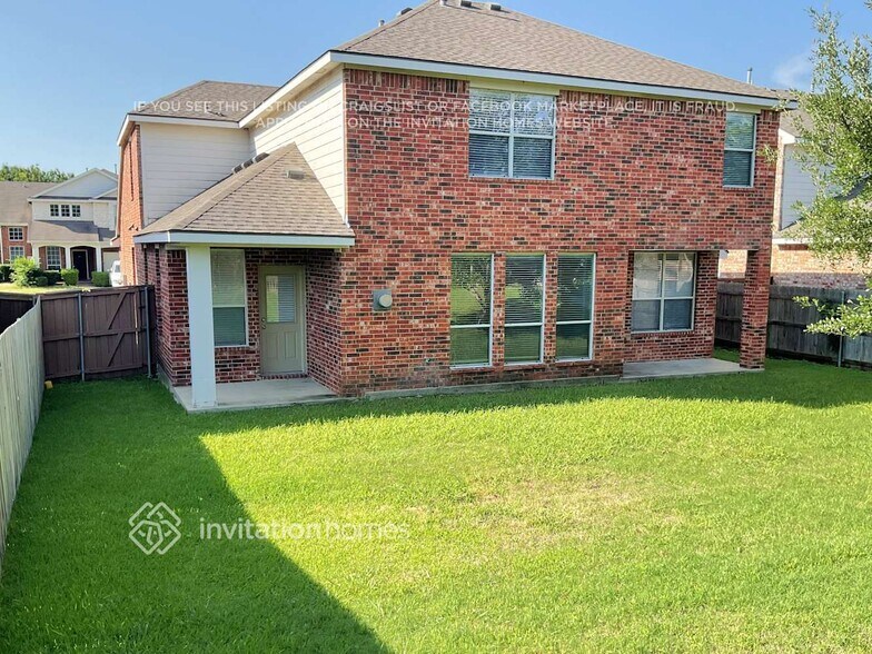 Building Photo - 3180 Guadaloupe