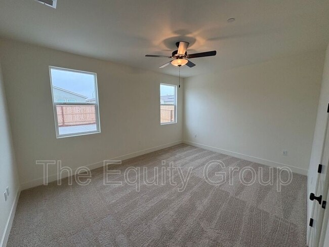 Building Photo - 2405 N Fontana St