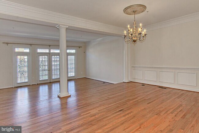 Building Photo - 1850 Brenthill Wy