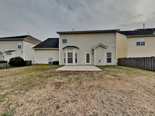 Building Photo - 7022 Tanners Creek Dr