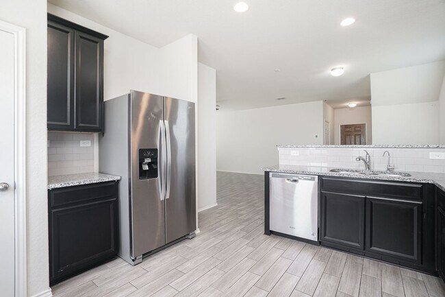 Building Photo - 4-Bedroom Home in New Braunfels with 3 Baths + Open Living Design