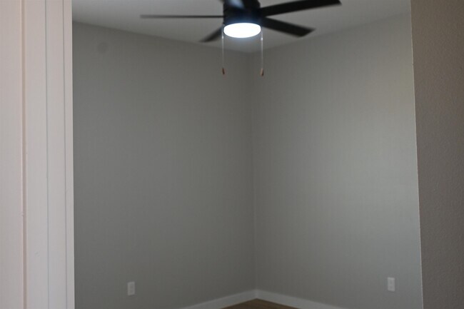 Building Photo - 311 Dorel Dr