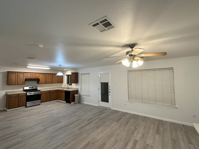 Building Photo - 3305 Etheredge Dr