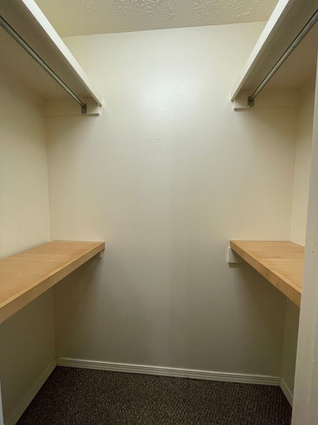 Building Photo - Excellent location - Wonderful all brick contemporary ranch styled home