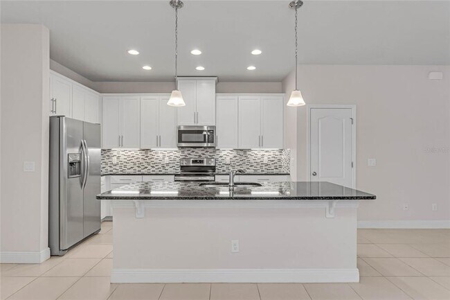 Building Photo - 569 Bethesda Ct