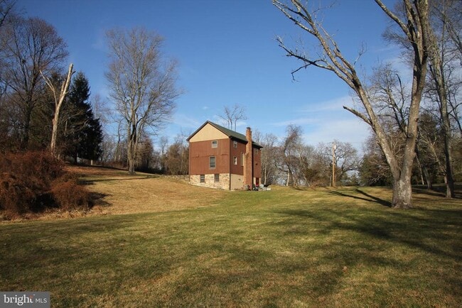 Building Photo - 48 Poor Farm Rd