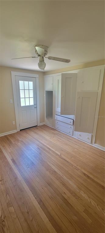 Building Photo - 917 E 4th Ave