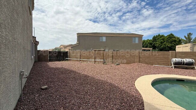 Building Photo - 3552 N Excalibur Pl