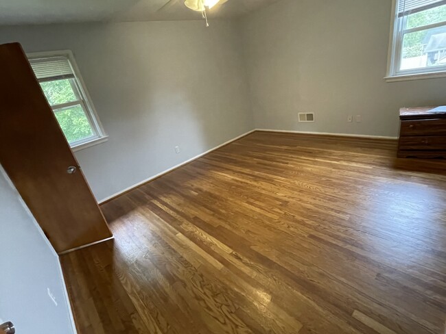 Building Photo - 109 Sypherd Dr