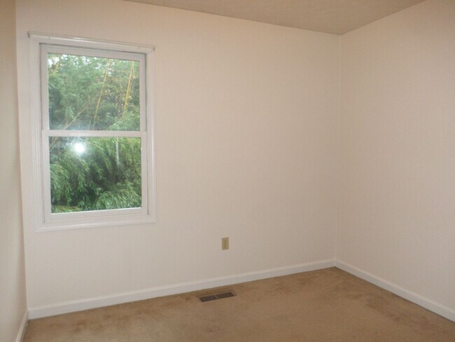 Building Photo - 1724 Emerald St
