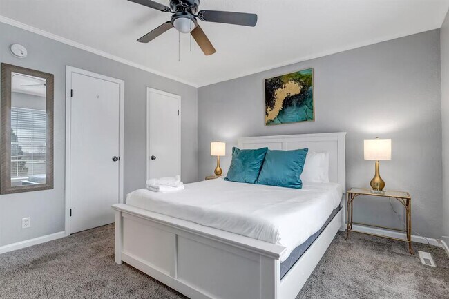 Building Photo - 4345 W 64th Ave