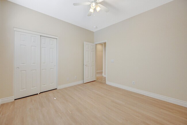 Building Photo - 89 Dollar Pointe Ave