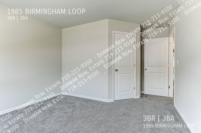 Building Photo - Newer Townhome Vistas at Spring Creek