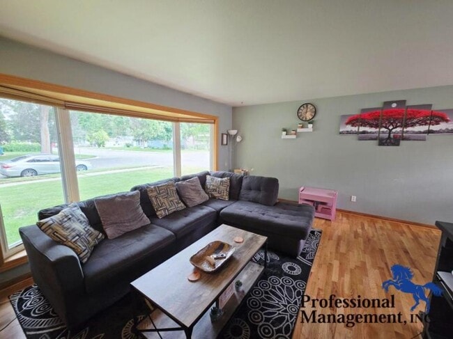 Building Photo - 6 bedroom in Billings MT 59102