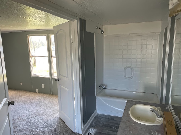 Building Photo - 7601 N Hwy Vv