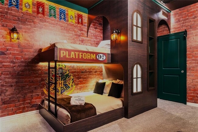 Building Photo - 15972 Sandy Cliffs Dr