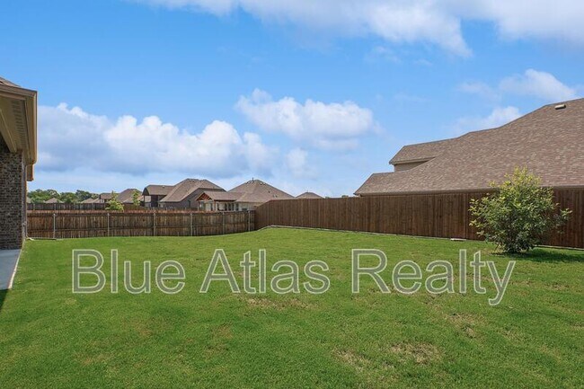 Building Photo - 3008 Bobcat Dr