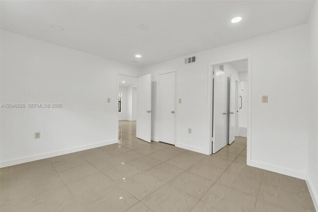 Building Photo - 15560 SW 104th Terrace
