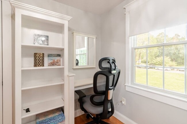 Building Photo - 45 Indian Hill Ave