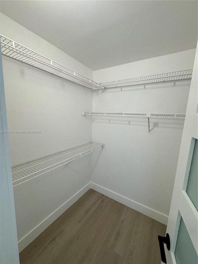 Building Photo - 1701 Washington St