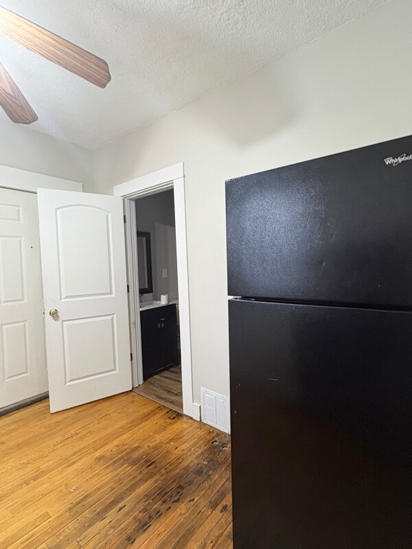 Building Photo - 962 Dunham St SE