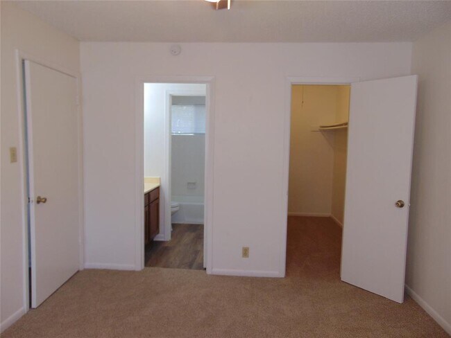 Building Photo - 5016 Cana Cove