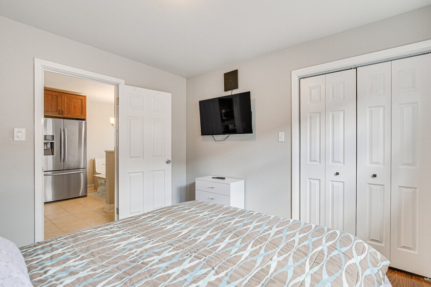 Building Photo - 12831 S Morgan St