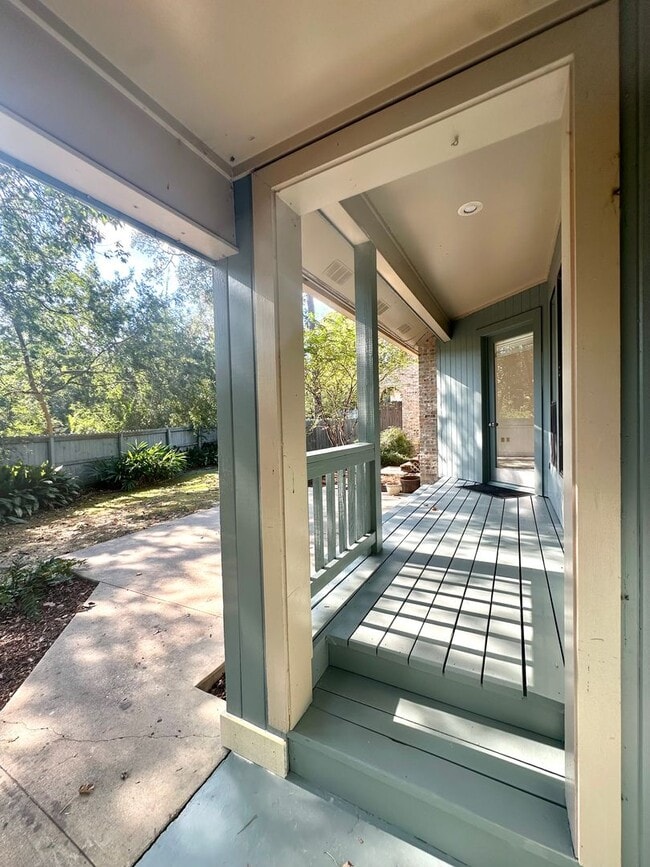 Building Photo - White Oak Common 3BR 2 1/2BA