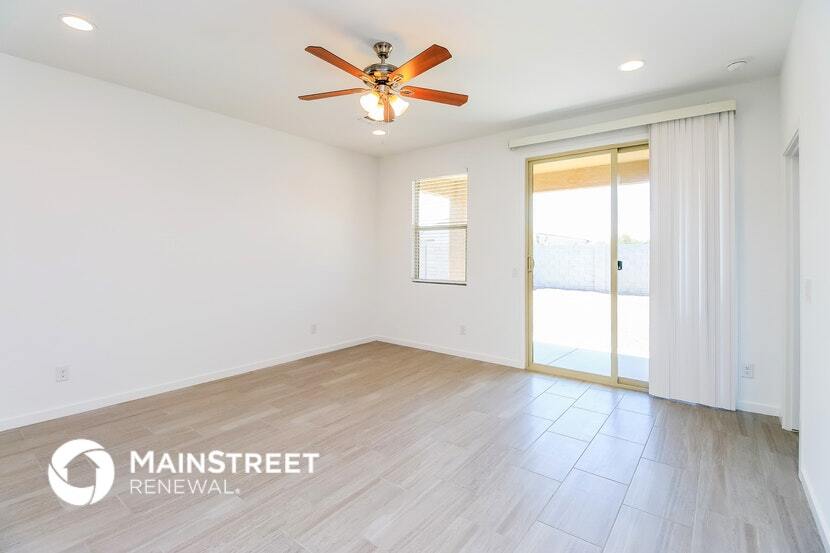 Building Photo - 3723 E Sandoval Dr