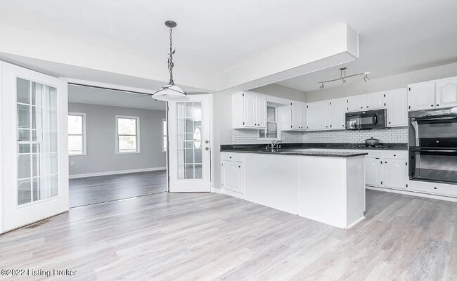 Building Photo - 810 Locust Pointe Pl