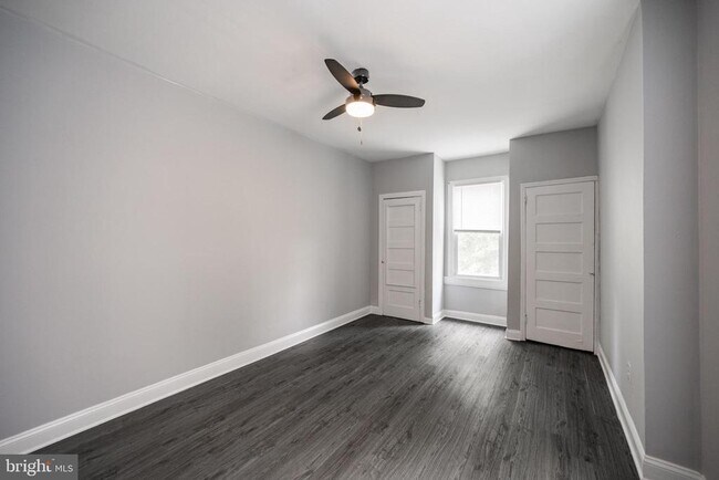 Building Photo - 5847 Willows Ave