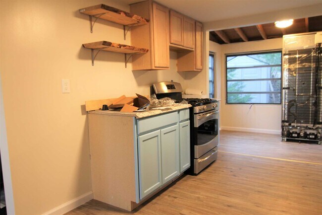 Building Photo - 71 Miller Rd