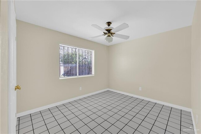 Building Photo - 2928 N 1st Ln