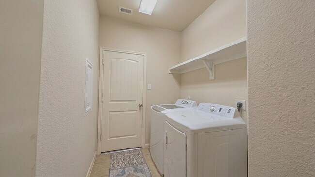 Building Photo - 14715 Palladio Dr