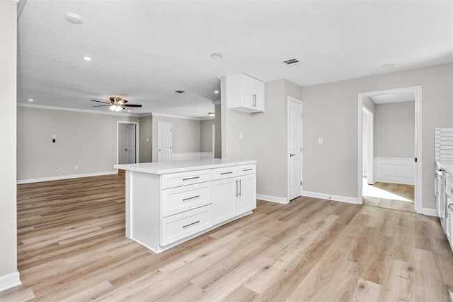 Building Photo - 9723 Moorberry Ln