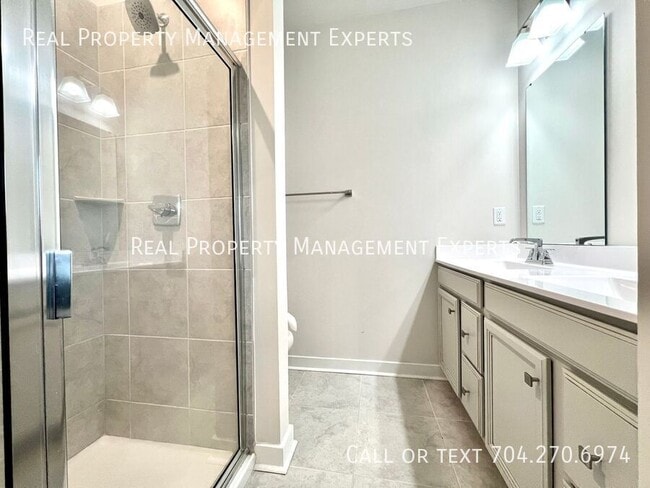 Building Photo - 1609 Aspire St